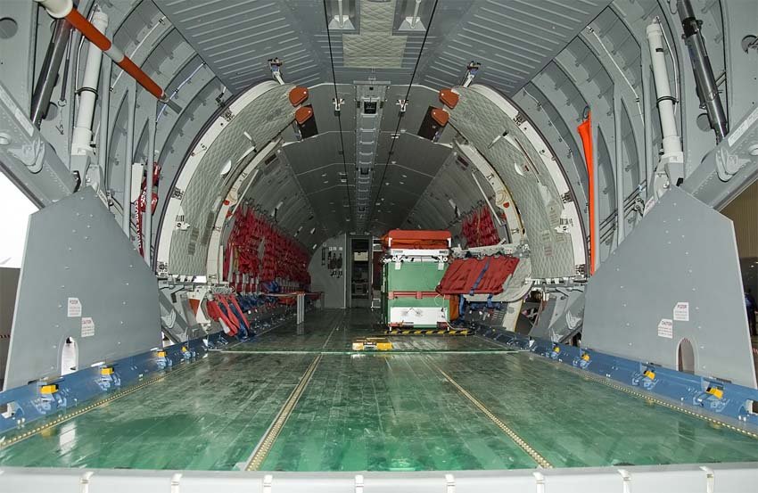 C.295 avión de transporte militar