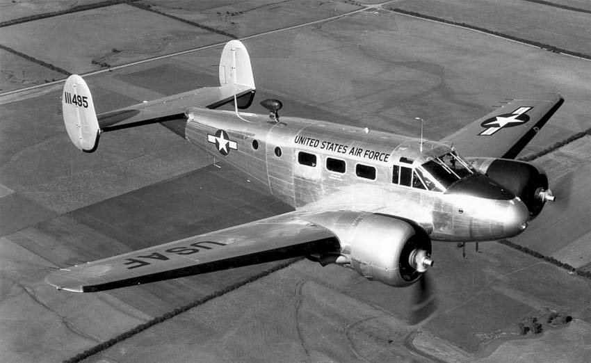 C-45 Expeditor avión de transporte