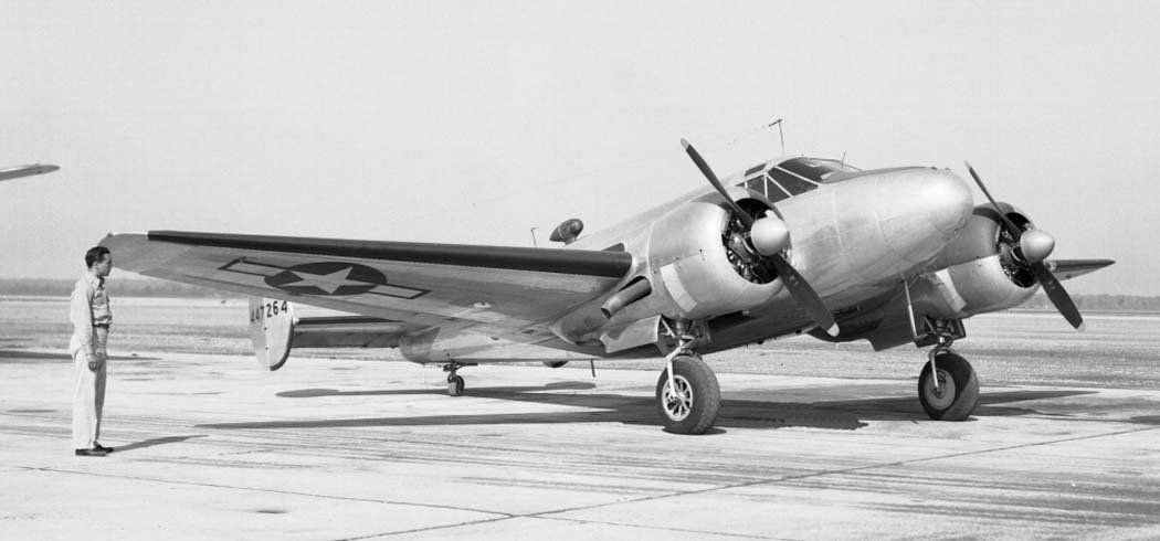 C-45 Expeditor avión de transporte