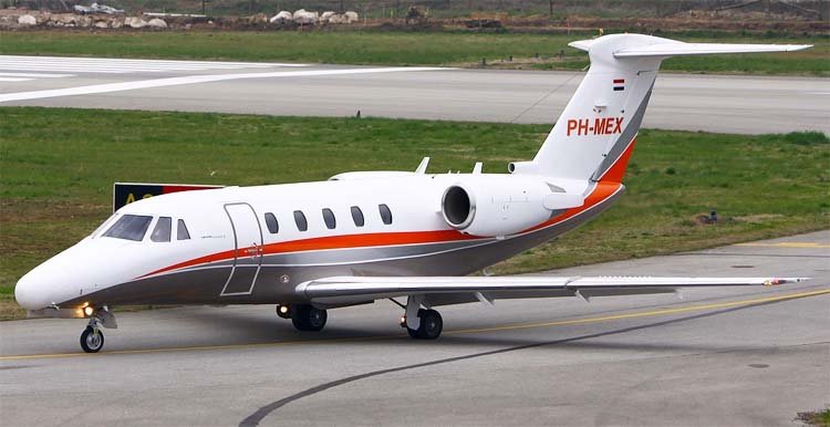 Cessna 650 Citation VI business jet