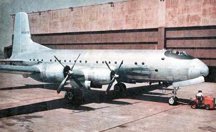 Avión de transporte militar C-74 Globemaster I
